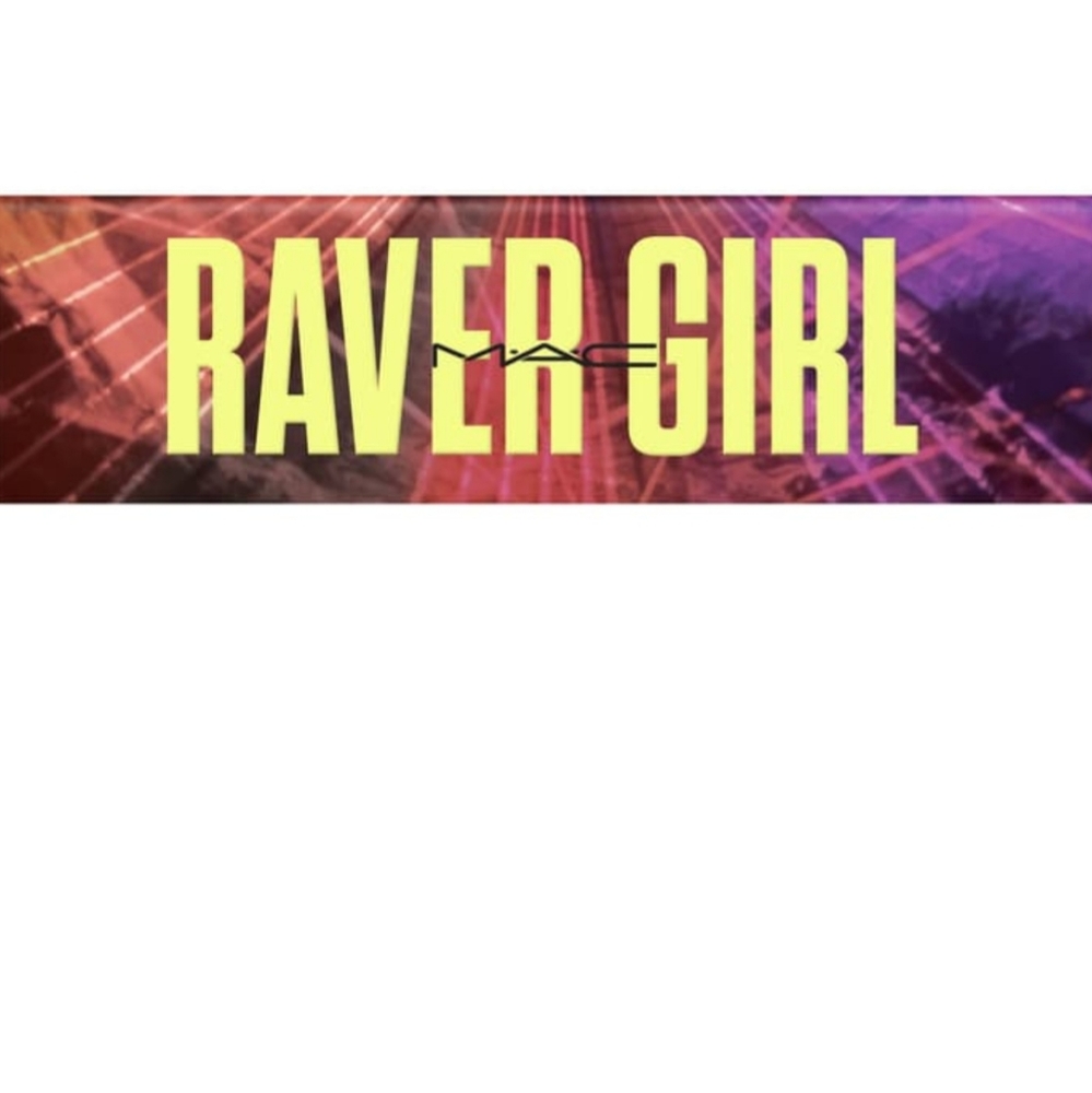 New with packaging Mac Cosmetics pallet